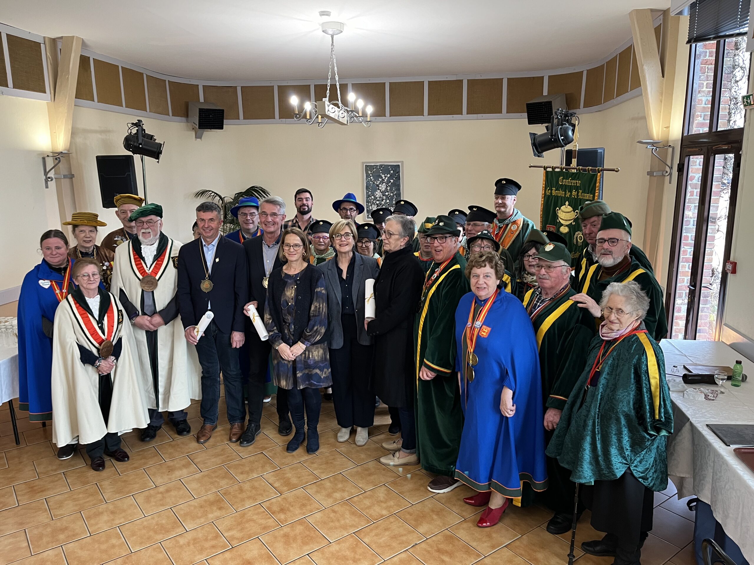 Le Chapitre de notre Confrérie – le 1er décembre 2024 à la Salle du Babylone à la Cerlangue